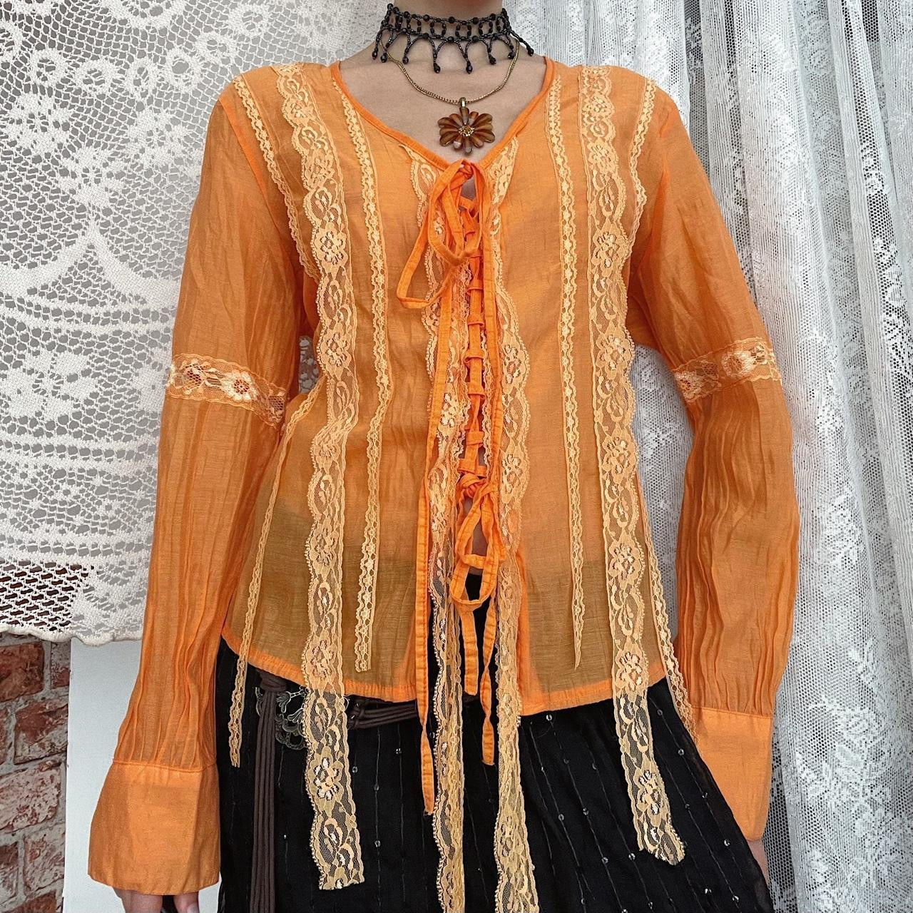 LACE BLOUSE - UK 14