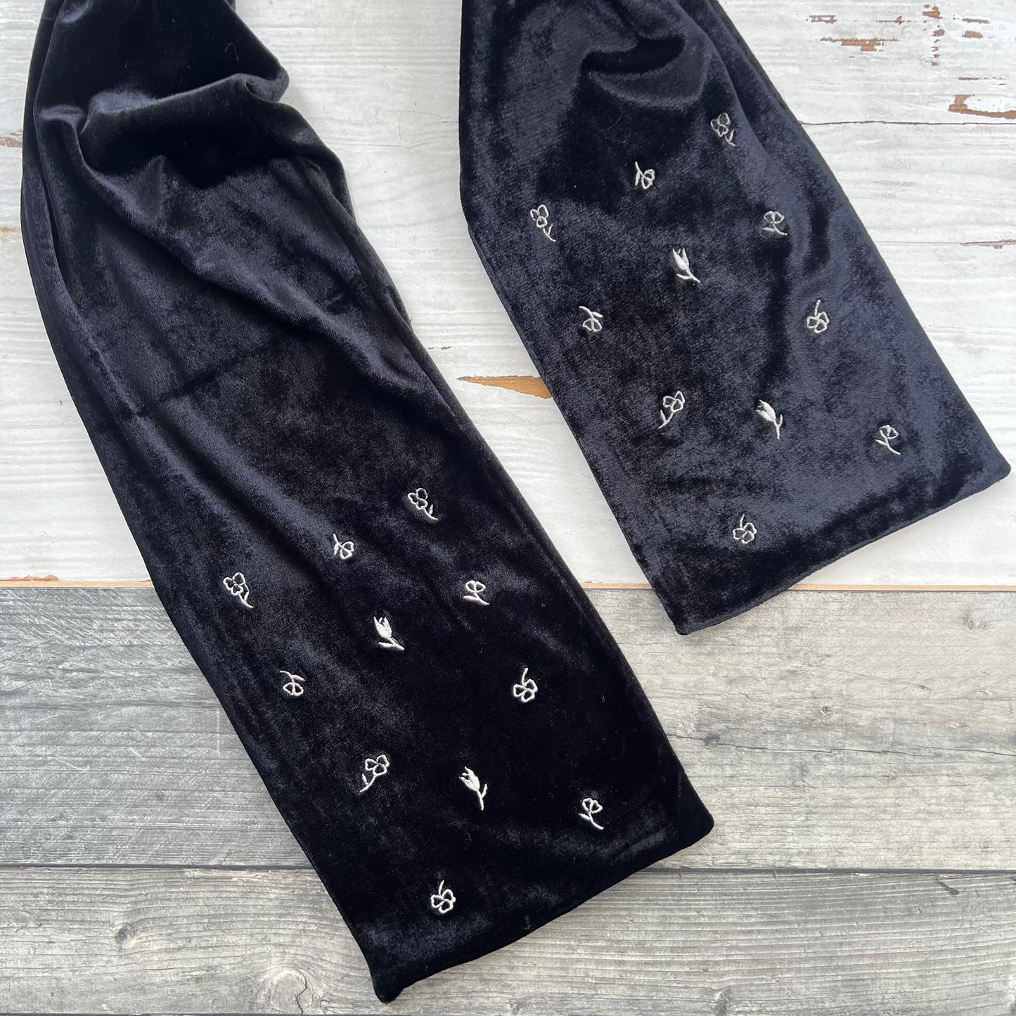 VELVET SCARF