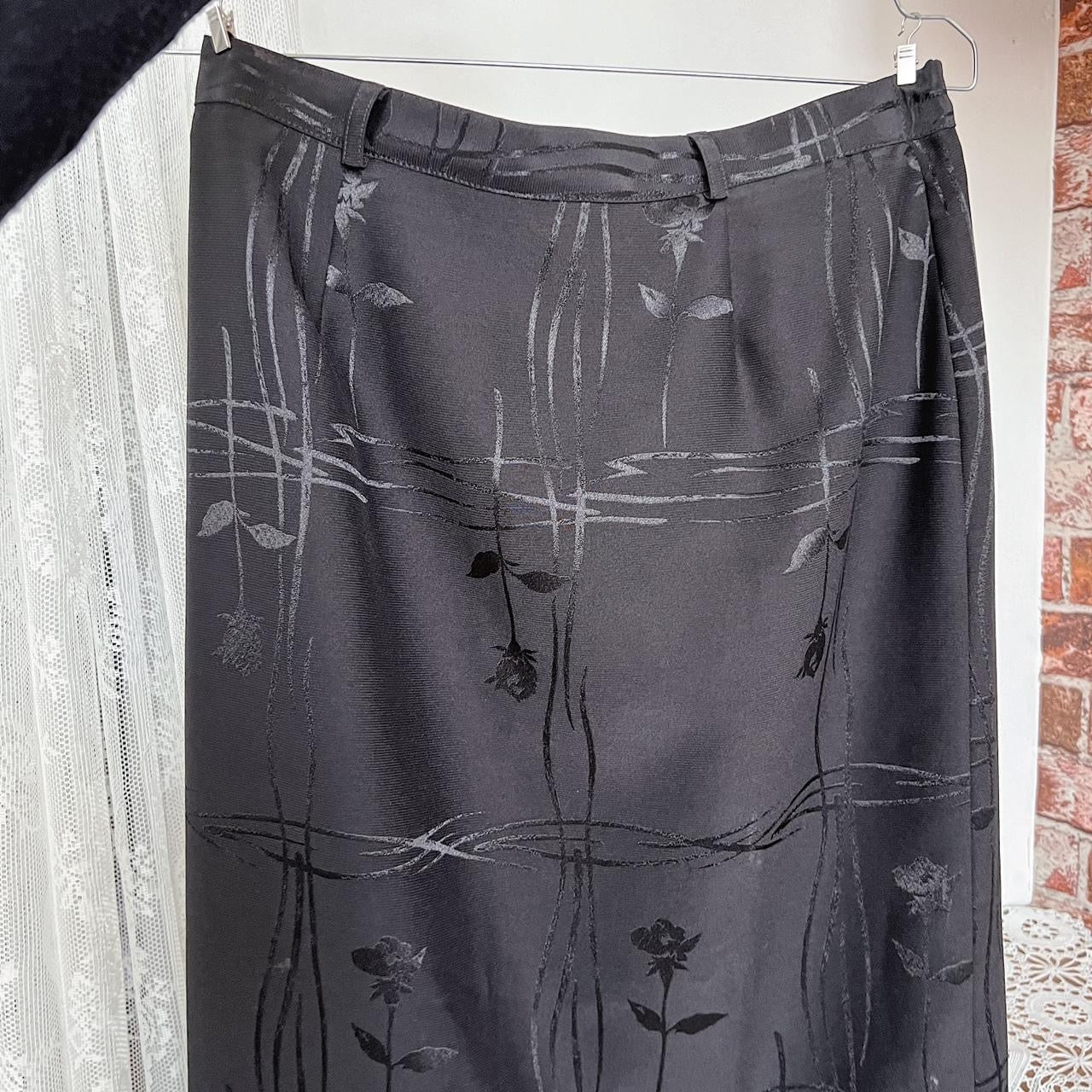 MAXI SKIRT - UK 10