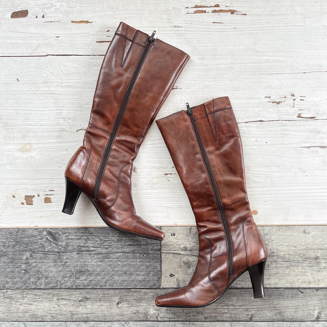 KNEE HIGH BOOTS - UK 6