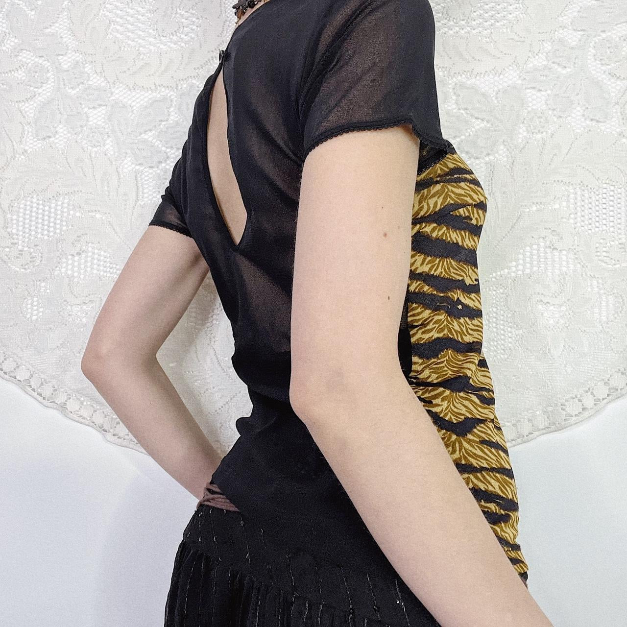 D&G TOP - UK 8/10